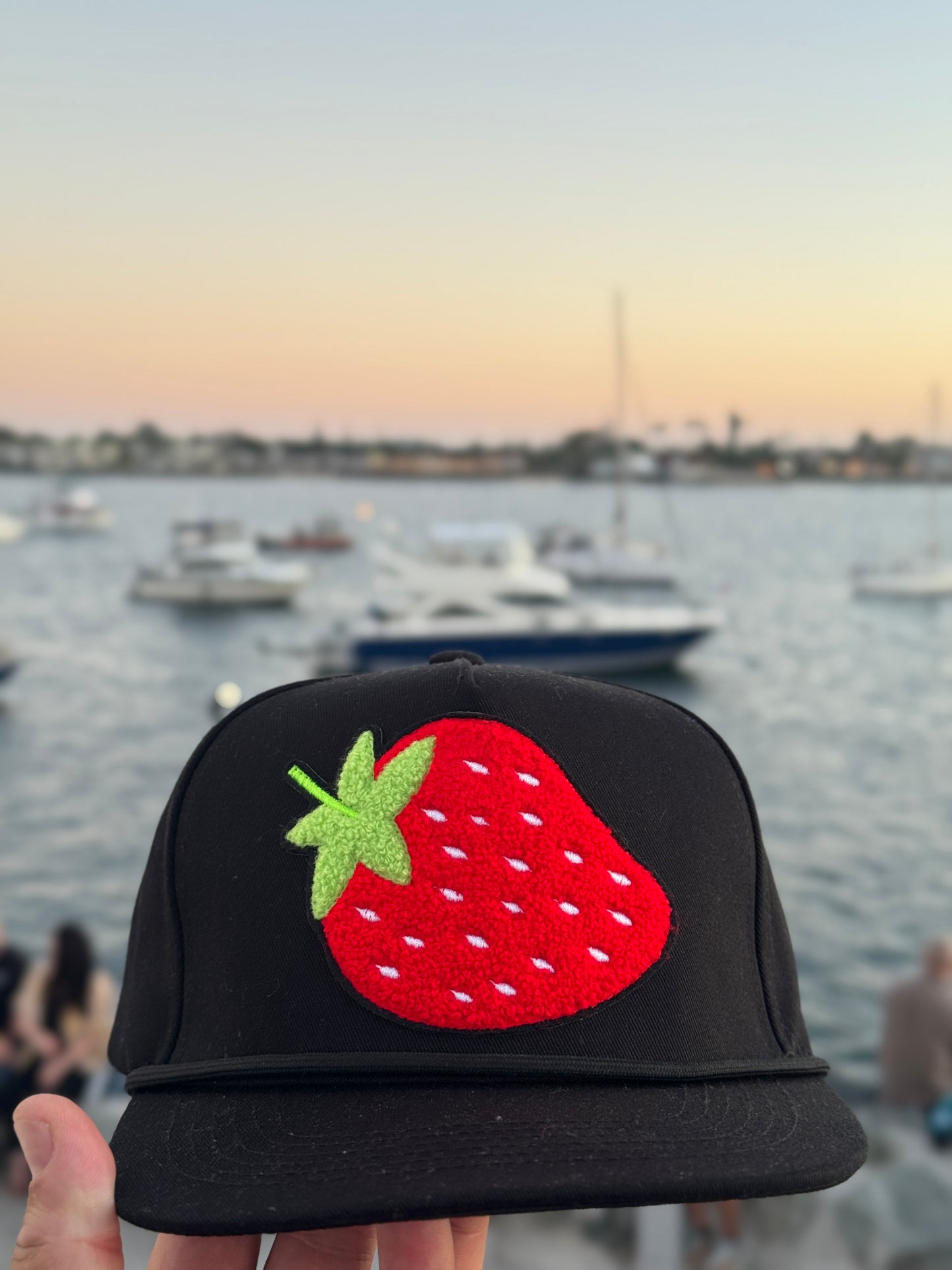 Strawberry Snapback ๐