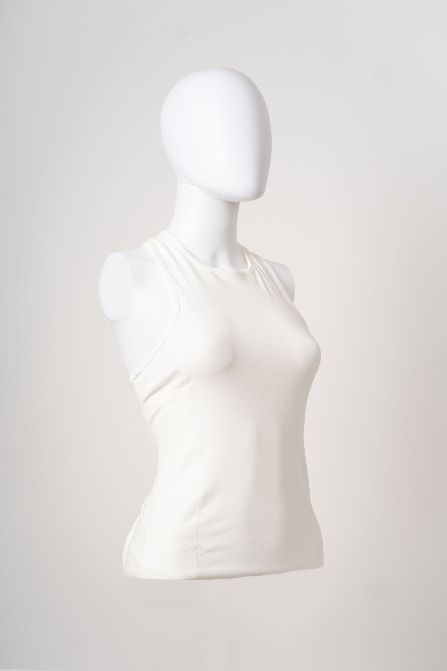 Women's Hidden Flask Tank Top: Smart Storage for Your Night Out