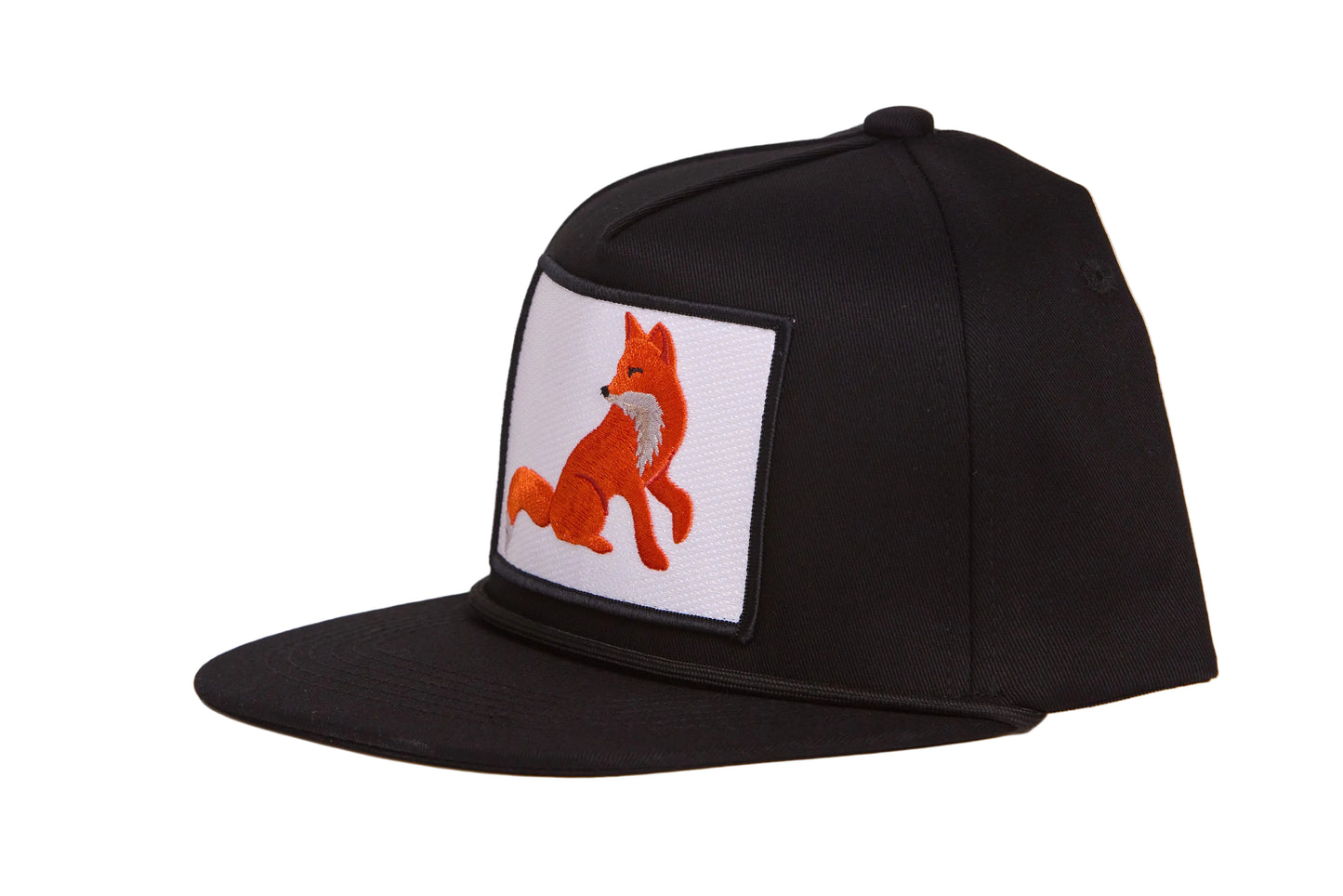 Black hat with a regal fox in profile, looking back over it's shoulder