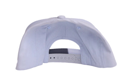 Grey flat-billed hat with a scenic patch featuring mountains and flowers from the southern coast of Iceland